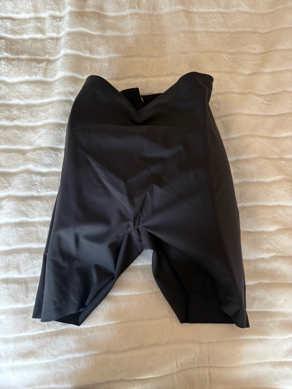 SKIMS Body Hip Shaping and Thigh Short